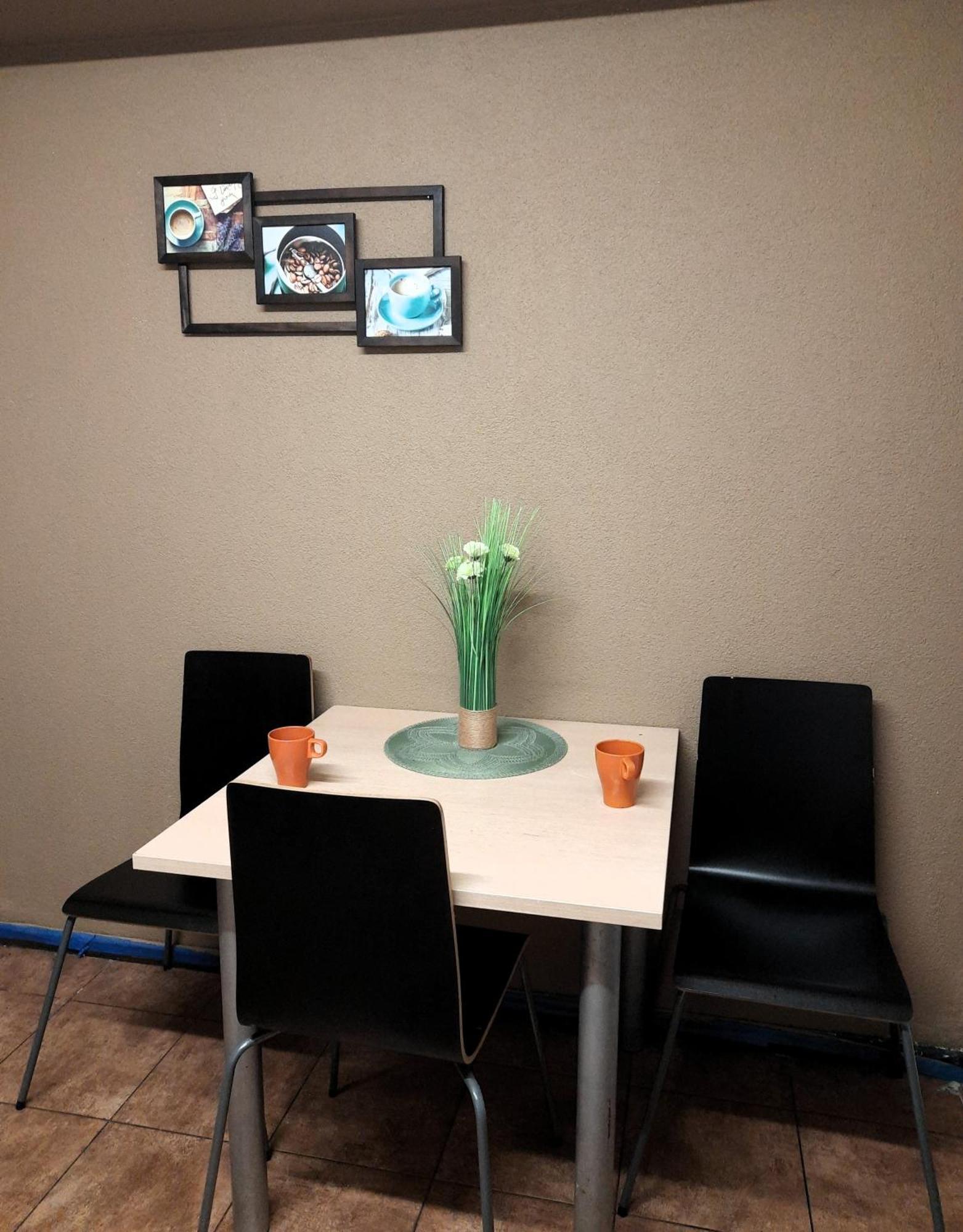 Go Hostel Rewolucji Lodz  Luaran gambar