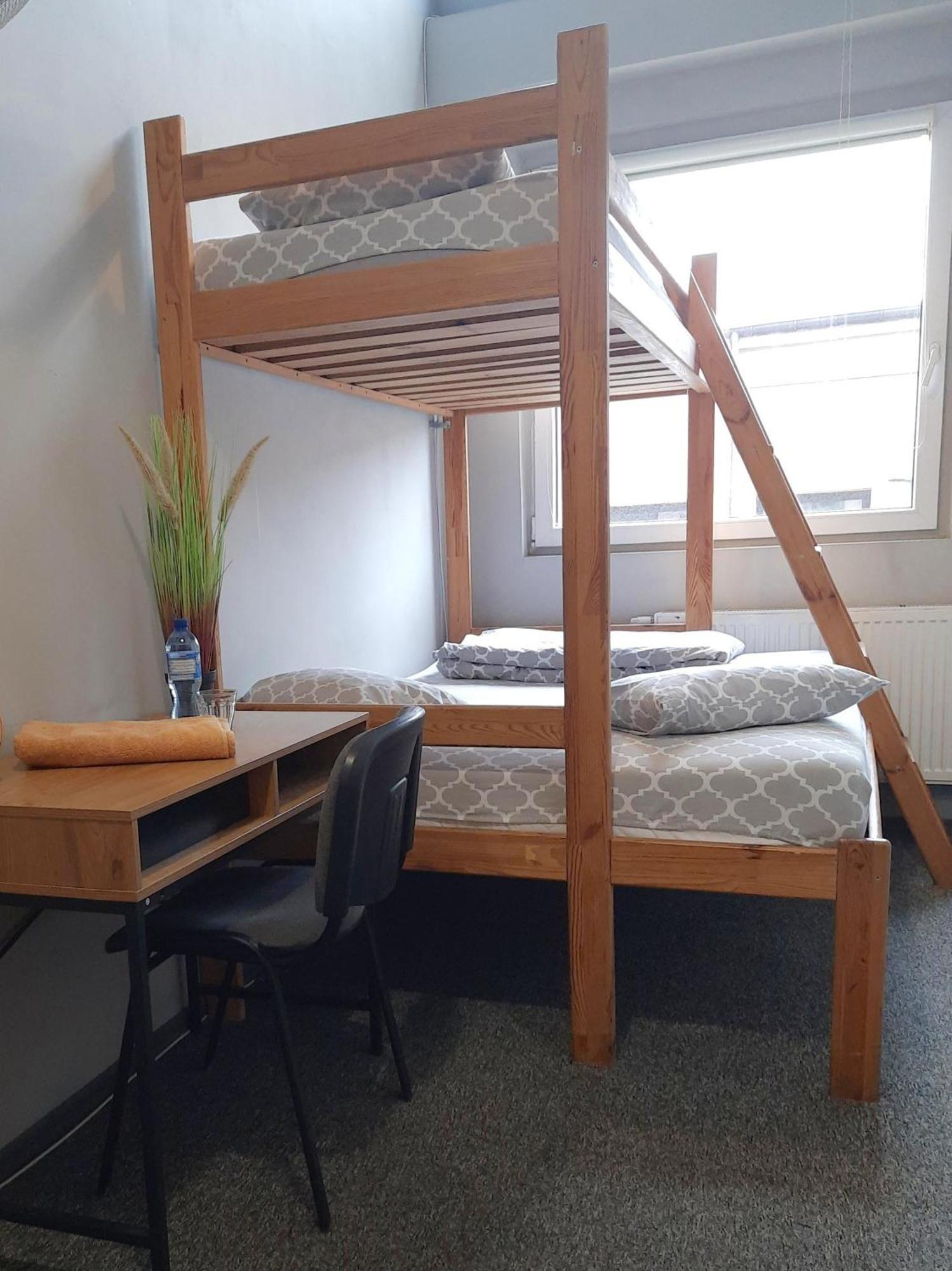 Go Hostel Rewolucji Lodz  Luaran gambar