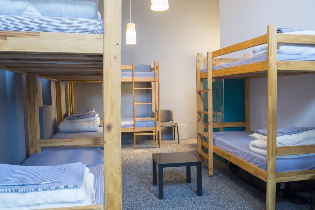 Go Hostel Rewolucji Lodz  Luaran gambar