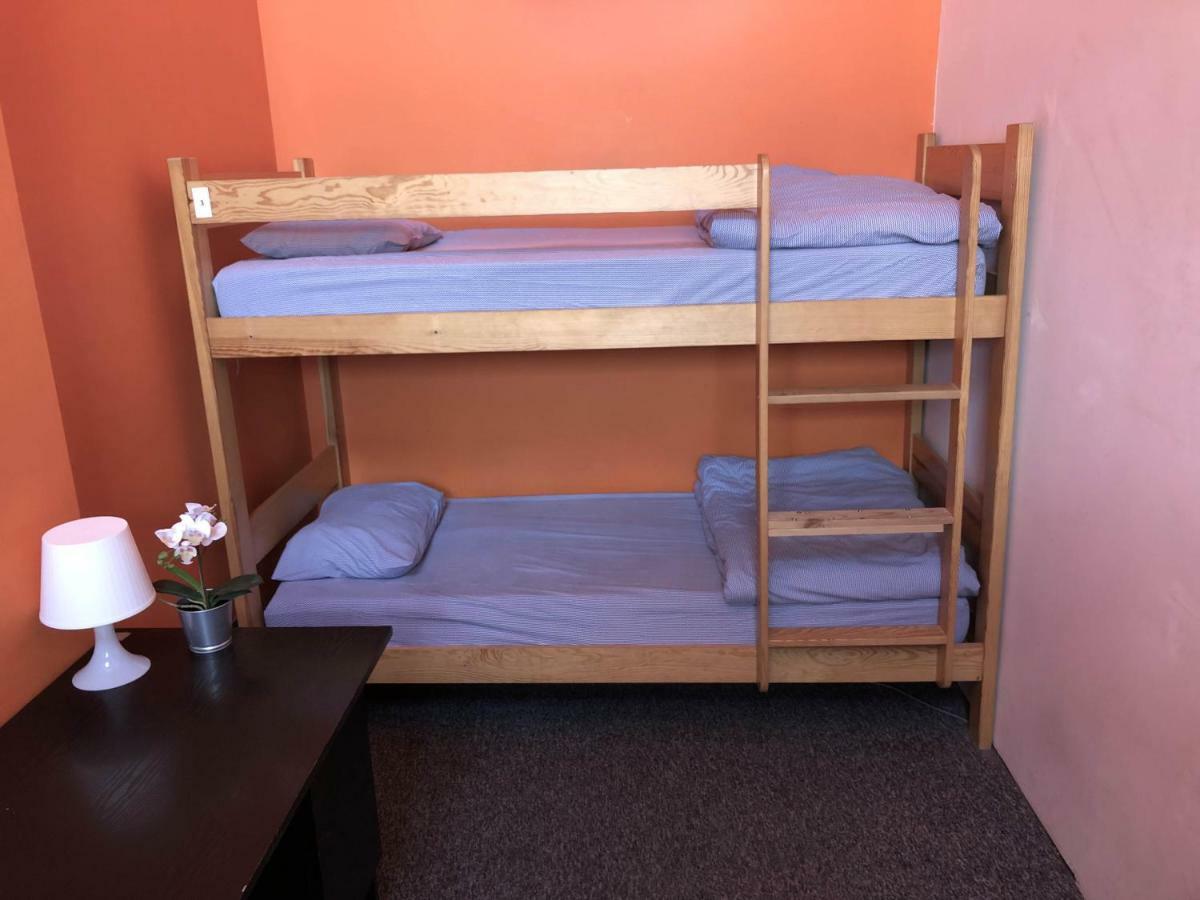 Go Hostel Rewolucji Lodz  Luaran gambar